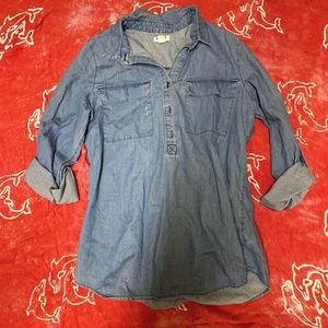 Medium denim shirt